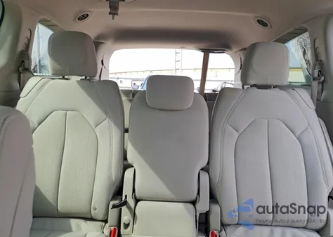 2017 Chrysler Pacifica Lx из США, поврежденный, VIN 2C4RC1CG1HR608687